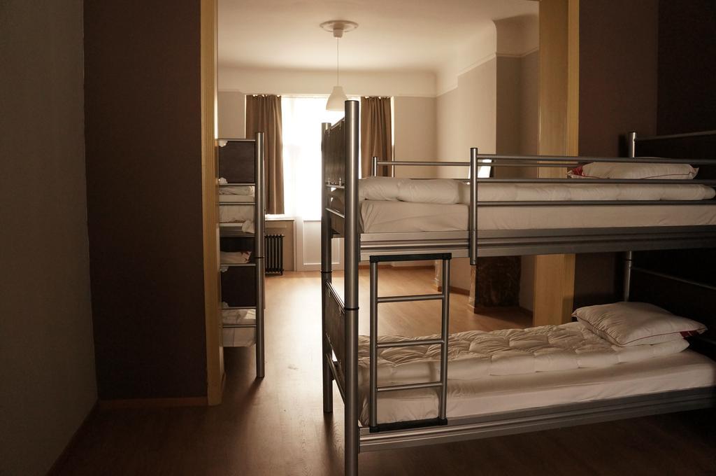 Es Hostel Saint-Gilles Exteriér fotografie