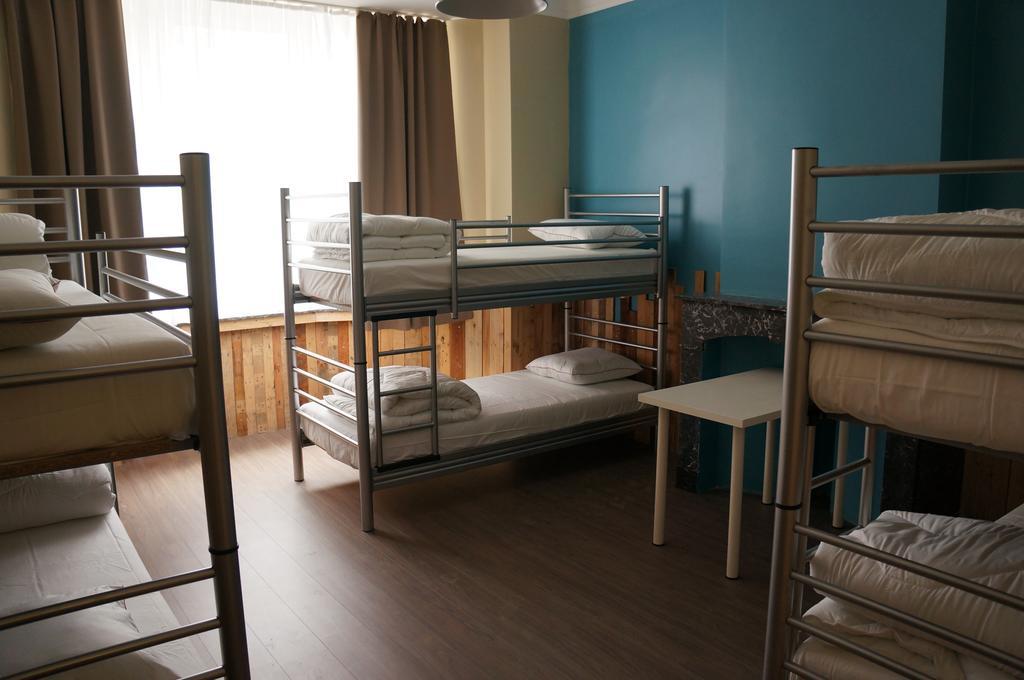 Es Hostel Saint-Gilles Exteriér fotografie